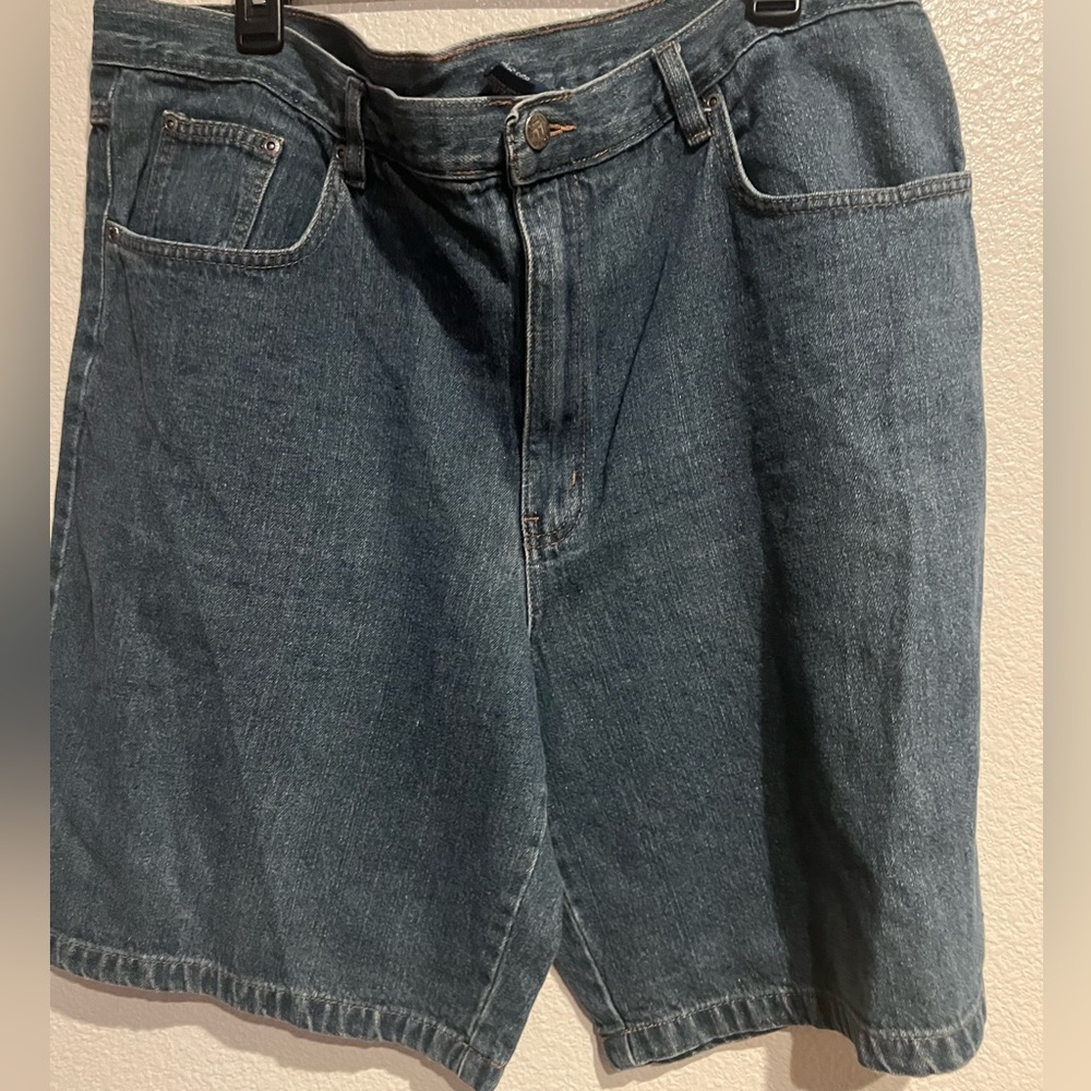 Vintage 100% cotton Bugle Boy Jean shorts‎